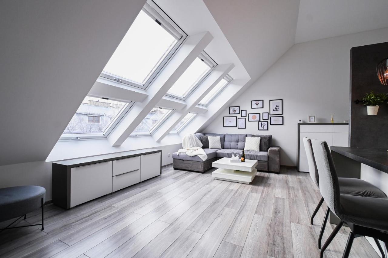 Luxury Apartment In The City Center Bratislava Exterior foto