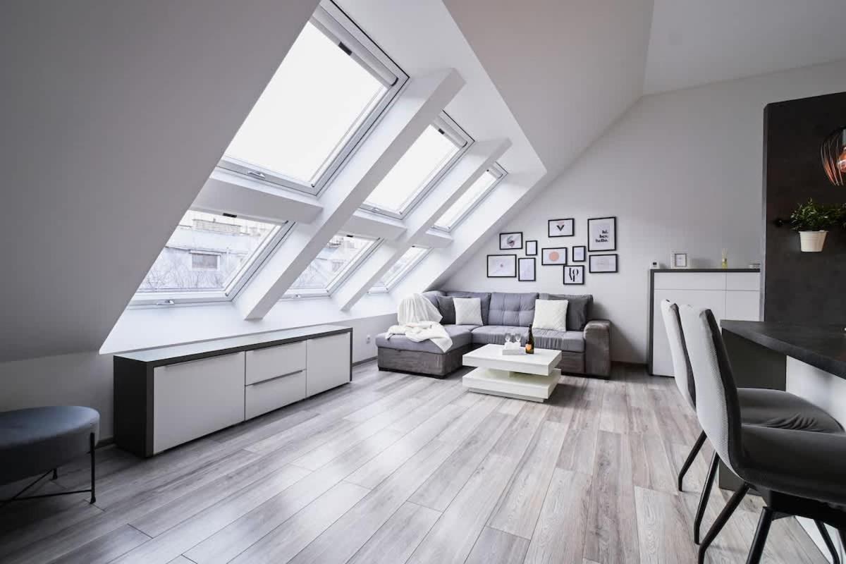Luxury Apartment In The City Center Bratislava Exterior foto